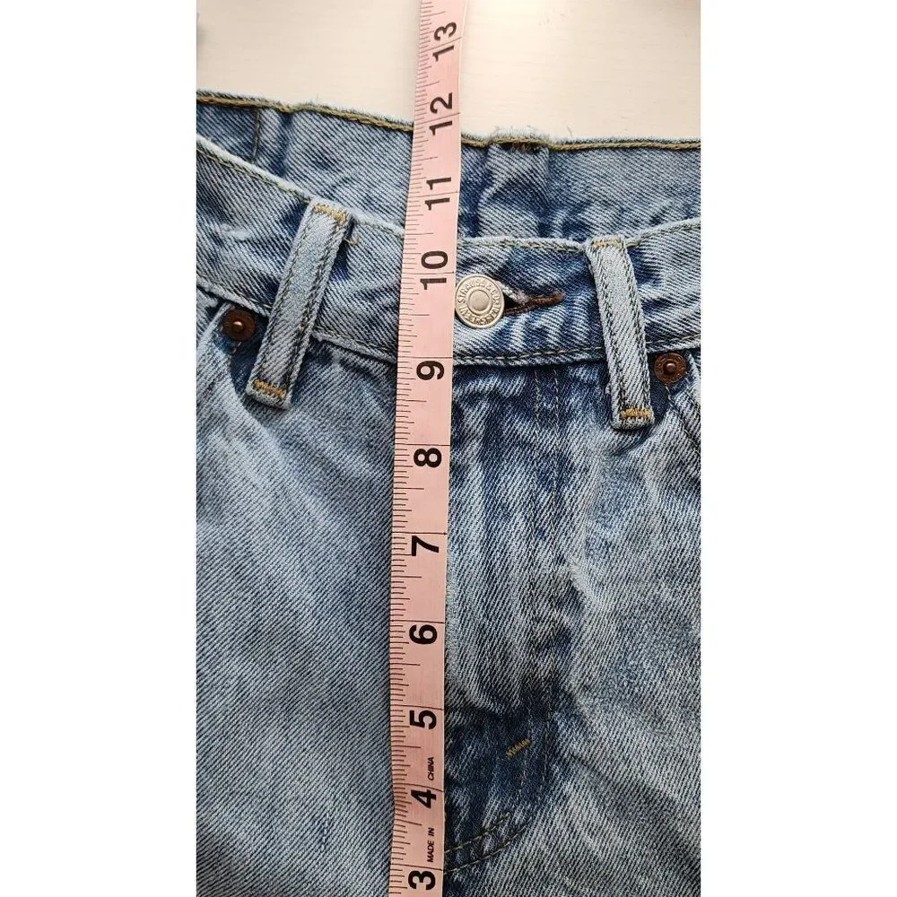 Men's Levi's 505 Size 30x30  Some Wear & Tear